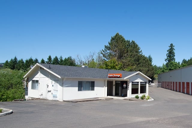 25×10 Public Storage: Parking Lot in Portland, OR 11995 SW Corby Drive Portland, Oregon