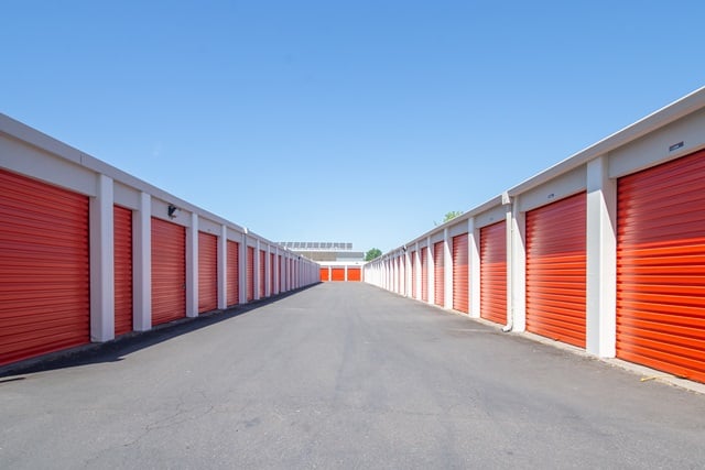 30×10 Self Storage Unit in Beaverton, OR 10905 SW Denney Rd Beaverton, Oregon 2