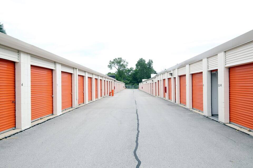 30×10 Self Storage Unit in Naperville, IL 1010 E Ogden Ave Naperville, Illinois 2