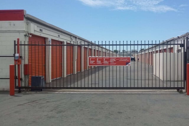 Public Storage  3901 West Ln in Stockton, CA