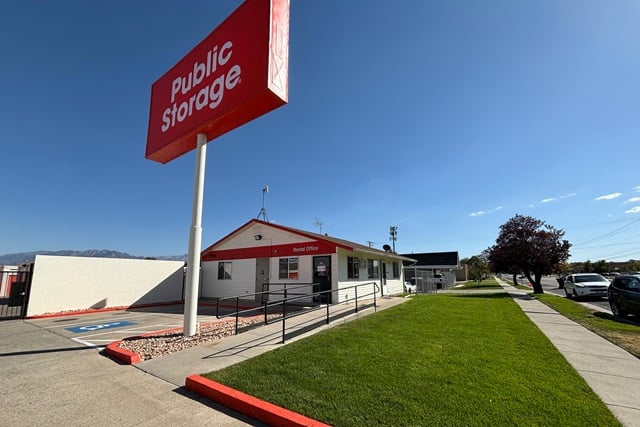 30×12 Public Storage: Self Storage Unit in West Valley City, UT 2935 S 3600 West West Valley City, Utah