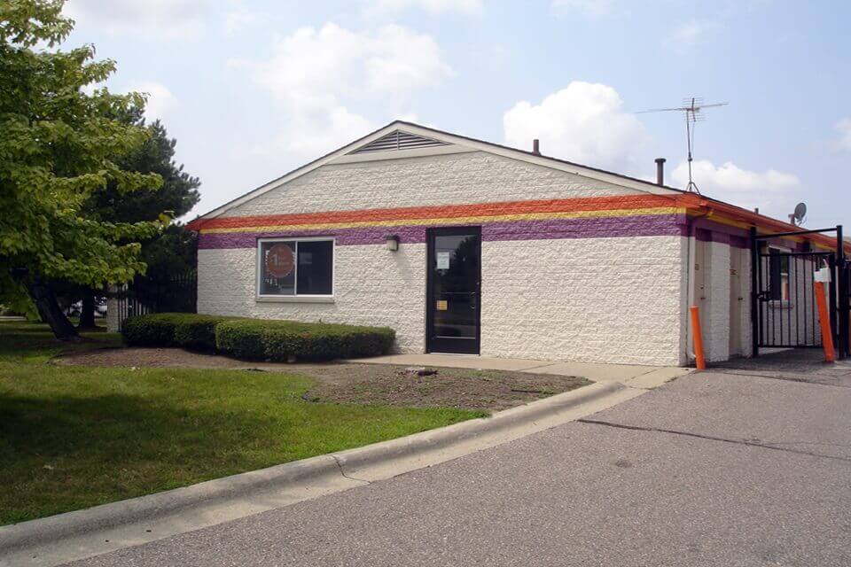 30×10 Public Storage: Parking Lot in Fraser, MI 31505 Groesbeck Hwy Fraser, Michigan