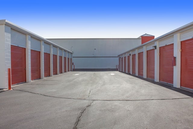 30×10 Public Storage: Garage in Scottsdale, AZ 14401 N Hayden Rd Scottsdale, Arizona 2