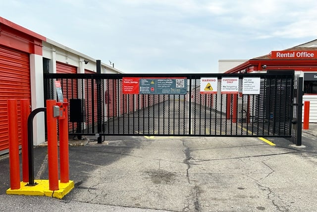 Public Storage  4324 Poplar Level Road in Louisville, KY