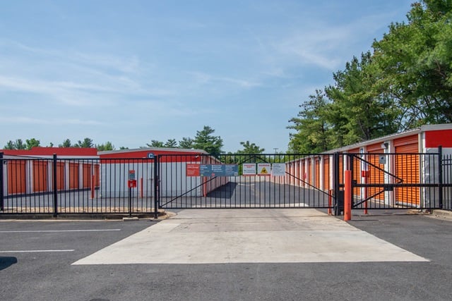 Public Storage  7807 Marlboro Pike in District Heights, MD