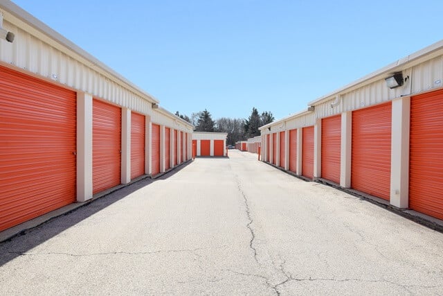 Property 1351 image number 1