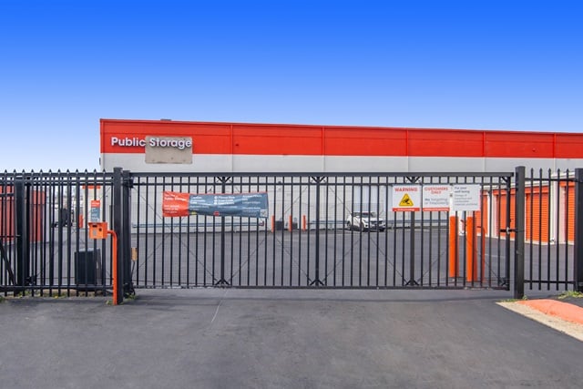 Public Storage  4318 Kenilworth Ave in Hyattsville, MD