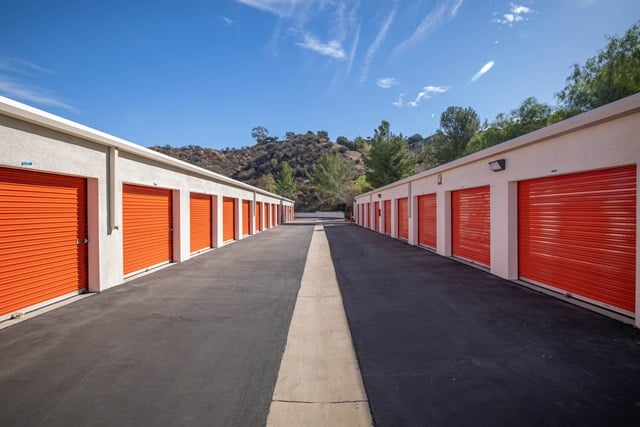 15×8 Parking Lot in Santa Clarita, CA 18650 Via Princessa Santa Clarita, California 2