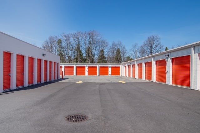 20×10 Public Storage: Self Storage Unit in Garden City, NY 1055 Stewart Ave Garden City, New York 2