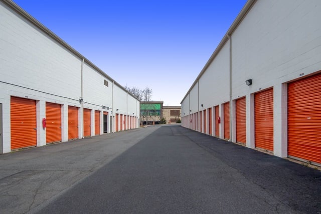 Property 1374 image number 1