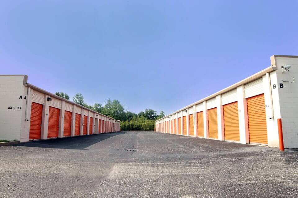 30×12 Public Storage: Parking Lot in Indianapolis, IN 4305 W 86th Street Indianapolis, Indiana 2