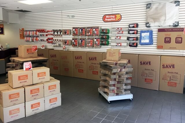 Public Storage in Baltimore, MD  1415 Russell Street 3