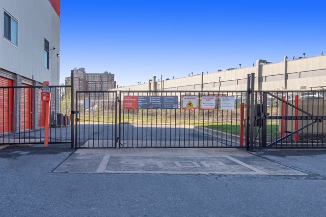 Property 1397 image number 3