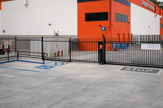 Property 140 image number 3