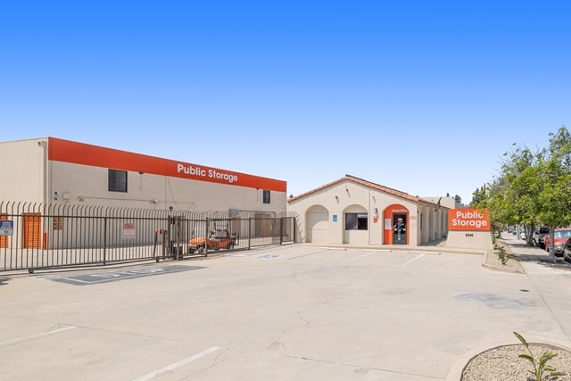 30×10 Self Storage Unit in Duarte, CA 2340 Central Ave Duarte, California