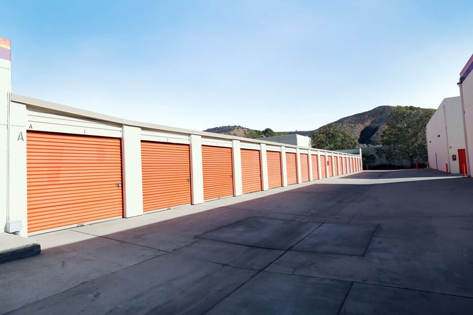 29×10 Self Storage Unit in Simi Valley, CA 4568 E Los Angeles Ave Simi Valley, California 2