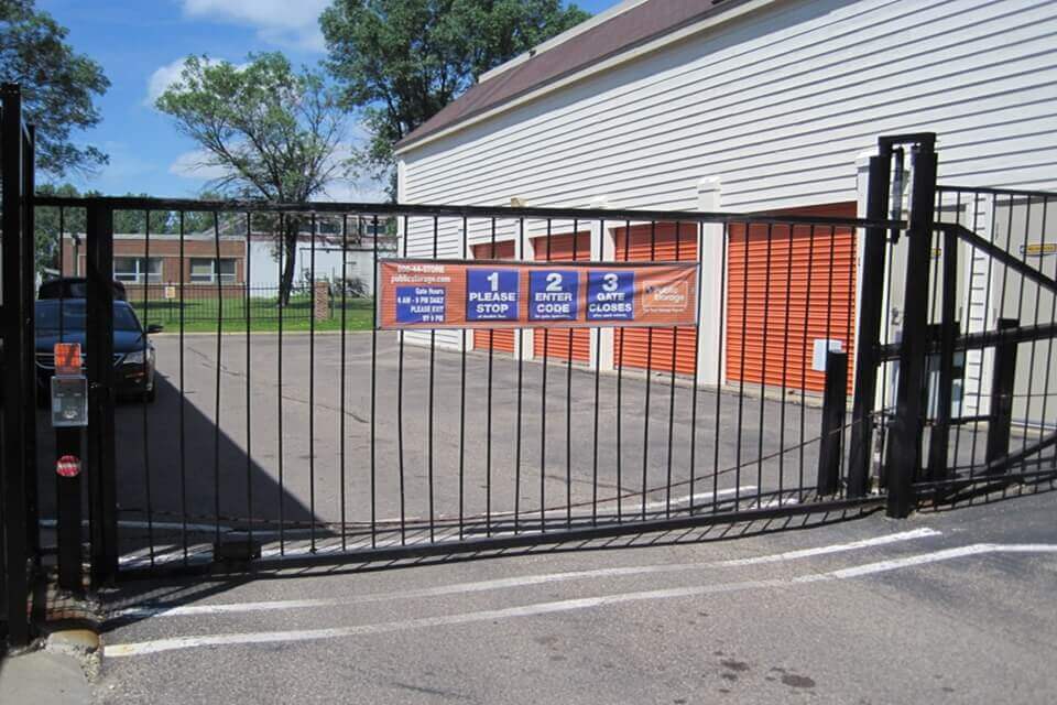 Public Storage  2300 Winnetka Ave N in Minneapolis, MN
