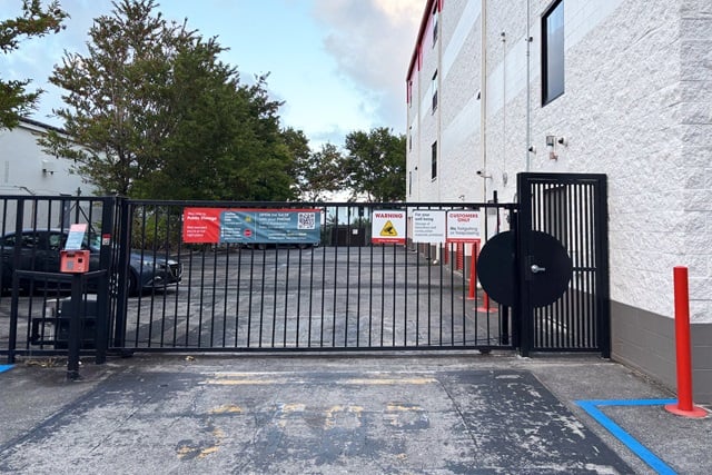 Parking Lot in Kaneohe, Hawaii 3