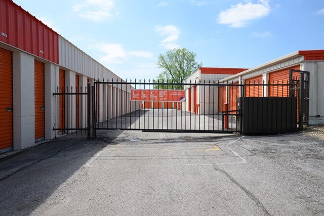 Parking Lot in Tinley Park, Illinois 3