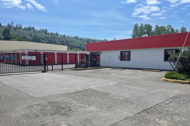 30×10 Self Storage Unit in Kent, WA