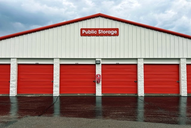 30×10 Public Storage: Garage in Dayton, OH 2120 Harshman Road Dayton, Ohio 2