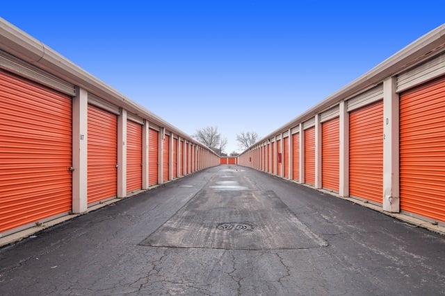 30×10 Self Storage Unit in East Hazel Crest, IL 17208 Halsted Street East Hazel Crest, Illinois 2