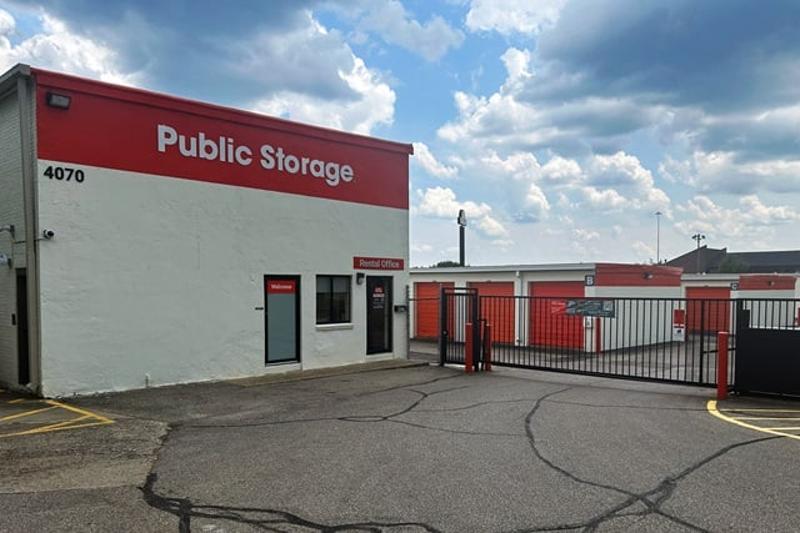 Public Storage - Photo 1