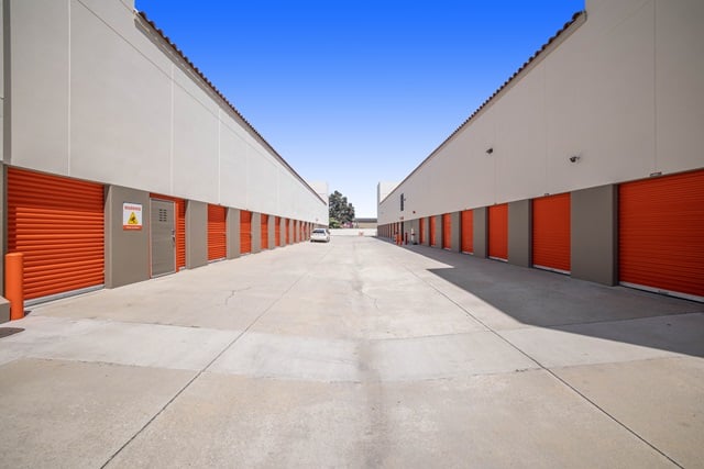12×8 Parking Lot in Stanton, CA 10792 Knott Ave Stanton, California 2