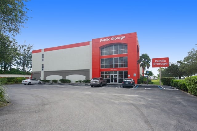 30×10 Self Storage Unit in Miami, FL 12625 SW 137th Ave Miami, Florida