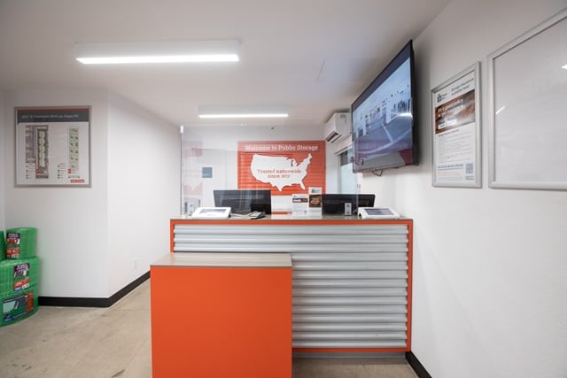 10×20 Garage in Las Vegas, NV 6601 W Charleston Blvd Las Vegas, Nevada 3
