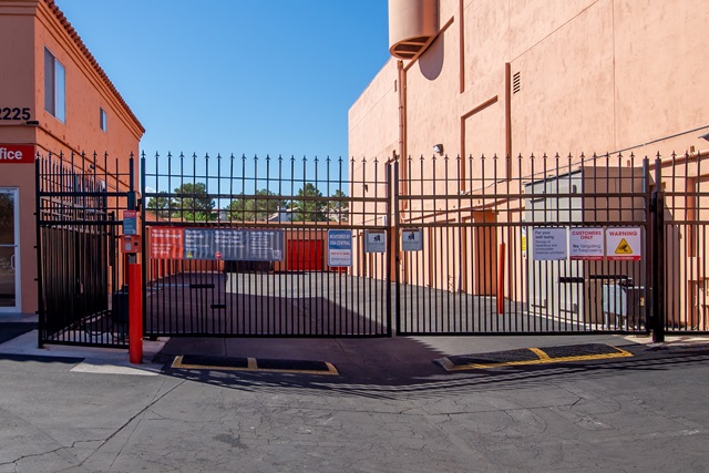 Public Storage  2225 Green Valley Parkway in Henderson, NV