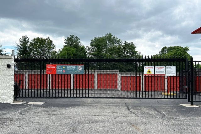 Public Storage  3120 Breckenridge Lane in Louisville, KY