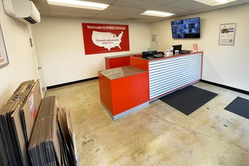 Va Storage Chicago Chicago, IL, Self-Storage Near 2351 N Harlem Ave | 773-922-8081 I ...