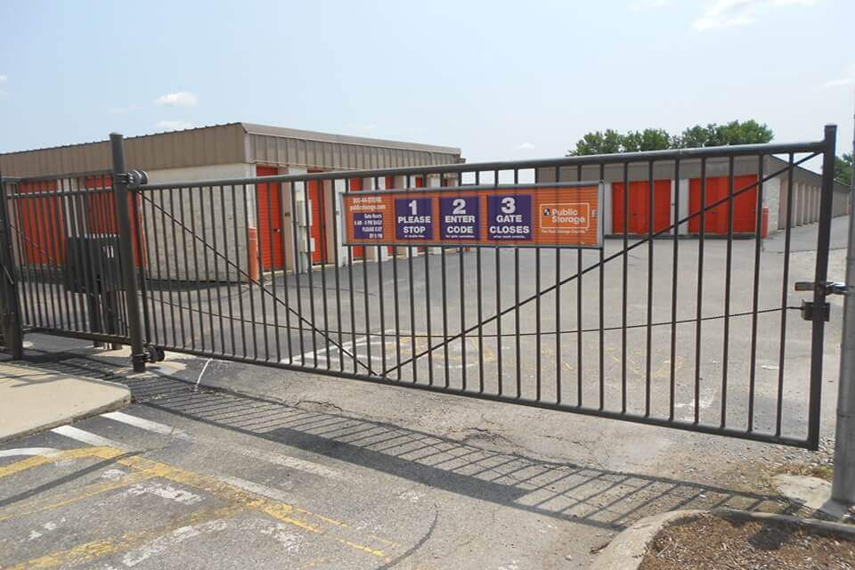 Public Storage  3677 E Kemper Road in Cincinnati, OH