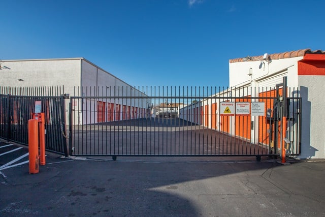 Public Storage  1400 E Tropicana Ave in Las Vegas, NV