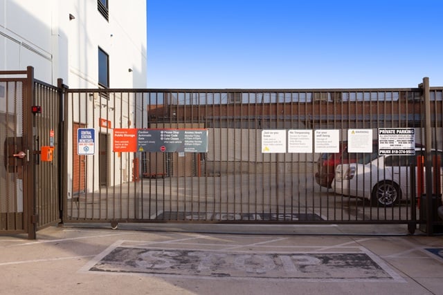 Property 15 image number 3