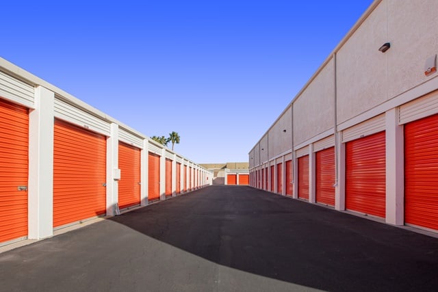 Self Storage Unit in Henderson, Nevada 1