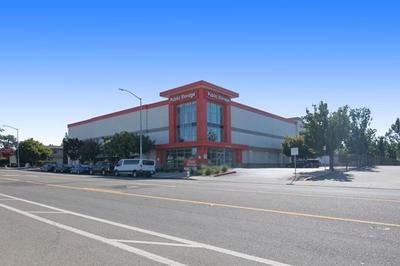 Property at 29180 - Castro Valley / 2497 Grove Way