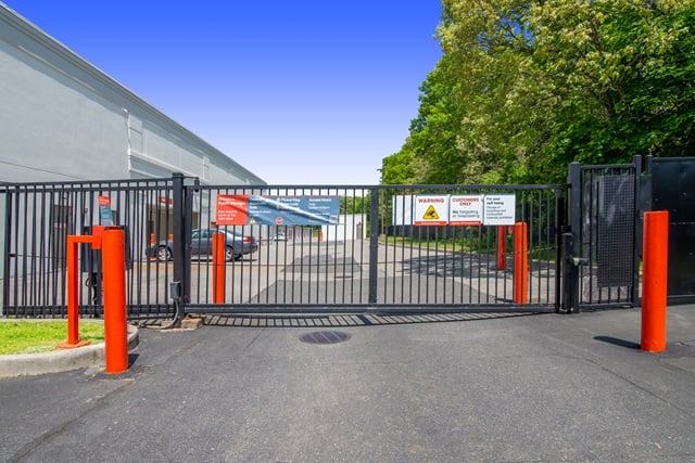 Public Storage  951 HorseBlock Road in Farmingville, NY