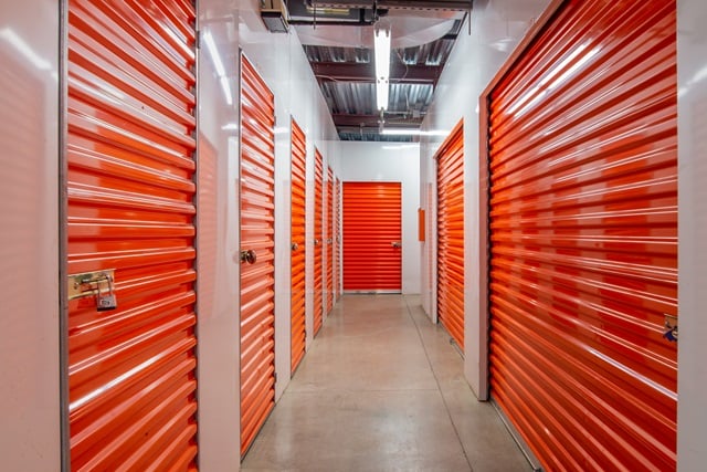 Hicksville, NY, SelfStorage Near 40 E Old Country Rd 18447264531