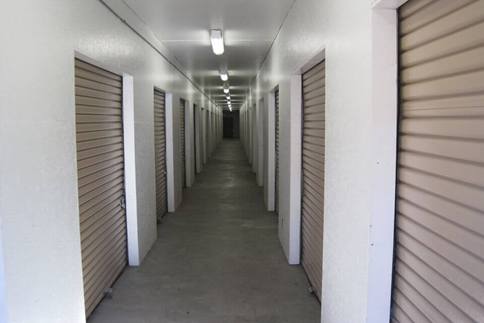 20×10 Public Storage: Garage in Waukesha, WI 1643 Arcadian Ave Waukesha, Wisconsin 2