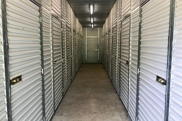 25×10 Public Storage: Self Storage Unit in New Hope, MN 7301 36th Ave N New Hope, Minnesota 2