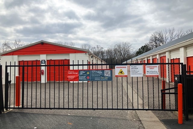 Property 1555 image number 3