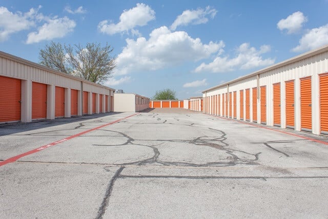 Property 1563 image number 1