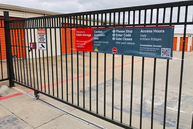 Public Storage  1212 N Duncanville Rd in Duncanville, TX