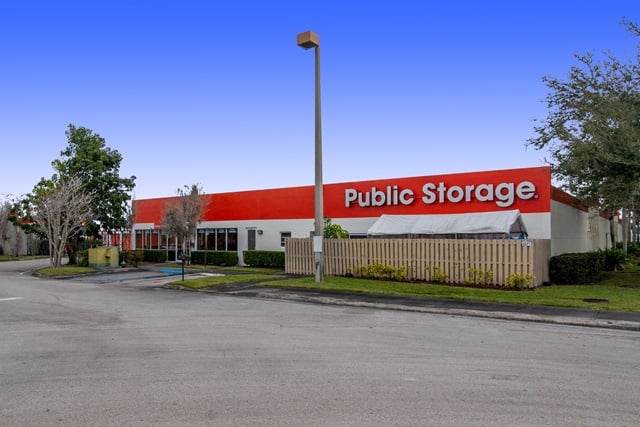 Davie, FL, Self-Storage Near 15701 SW 41st Street