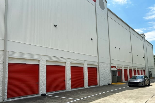 Property 1602 image number 1