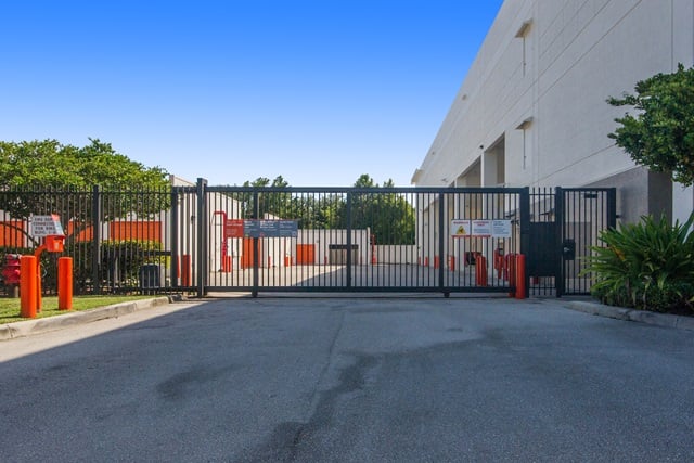 Storage Units Deerfield