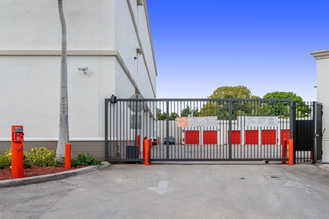 Public Storage  9495 Sheridan Street in Hollywood, FL