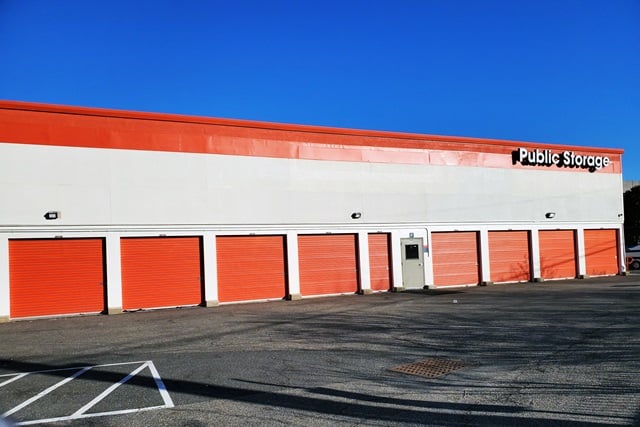 Self Storage Units Near 275 Veterans Road W at Public Storage Staten Island